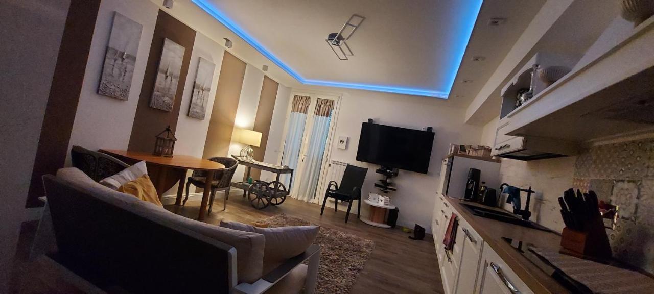 L'Angolo Di Ari Vaiano  Zewnętrze zdjęcie