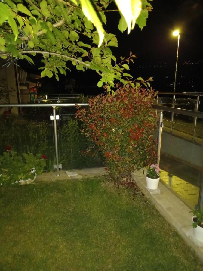 L'Angolo Di Ari Vaiano  Zewnętrze zdjęcie